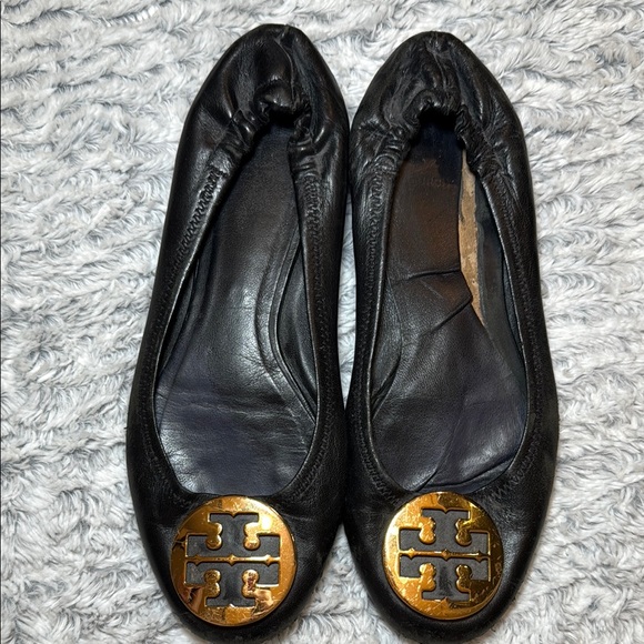 Tory Burch Black and Gold Leather Ballet Flats Sz 9 - Picture 3 of 7